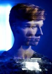 Sequin in a Blue Room онлайн бесплатно HD Rezka