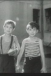 Смотрите, небо! онлайн бесплатно HD Rezka