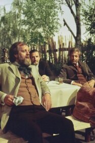 Дядя Ваня постер к фильму смотреть онлайн на HD Rezka