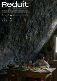 Каникулы постер к фильму смотреть онлайн на HD Rezka